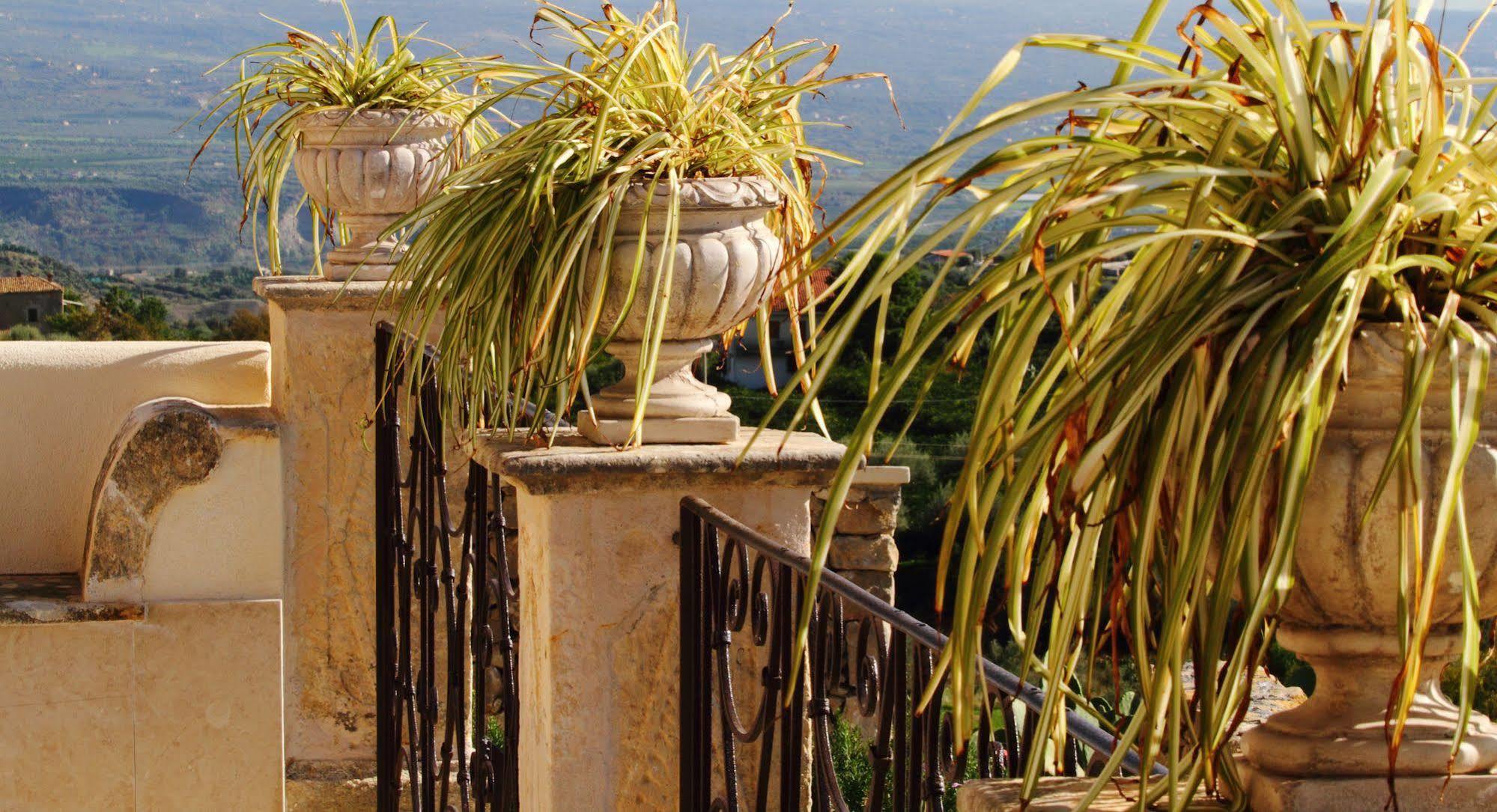 Vecchia Dimora Resort Centuripe Экстерьер фото